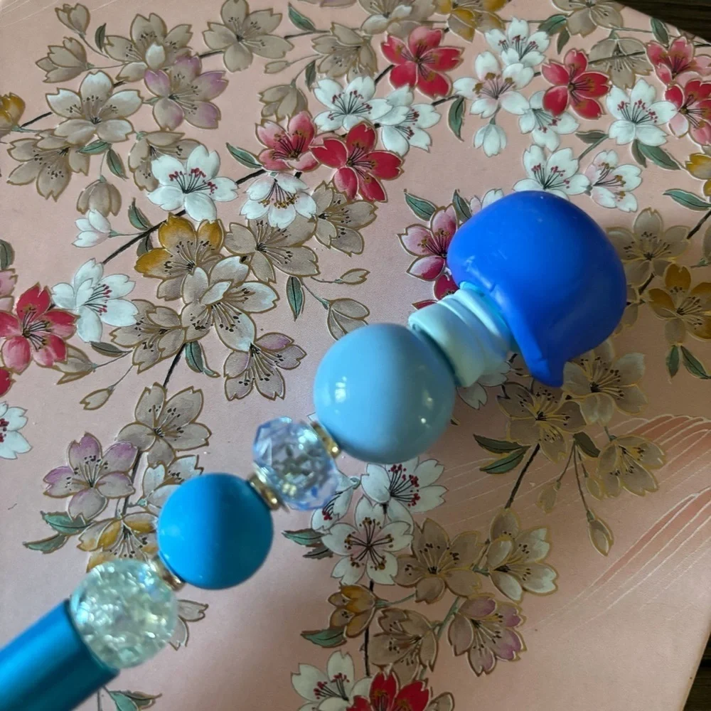 Disney Doorables: Inside Out: Sadness in robe handmade beaded pen